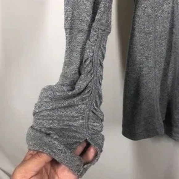 ⭐️Zella,Flattering All Shirred Up Hoodie,Lightweight & So Soft,Hooded, Size XS - Picture 10 of 13